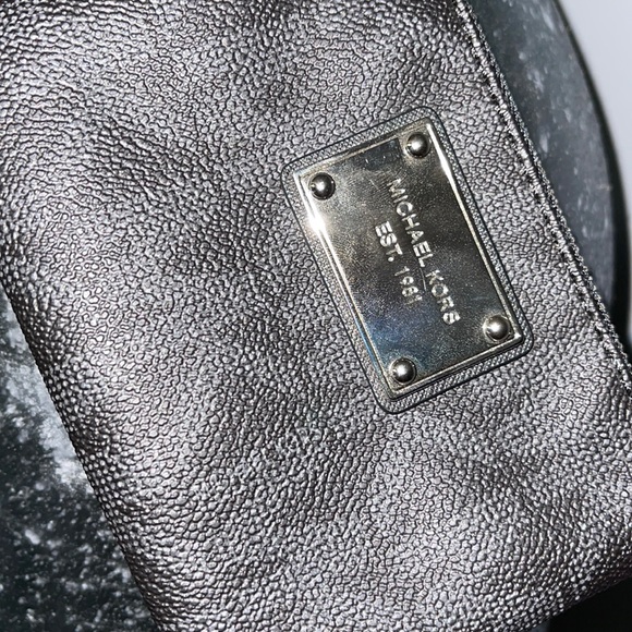 NWOT Michael Kors Small Black Wristlet - Picture 8 of 15